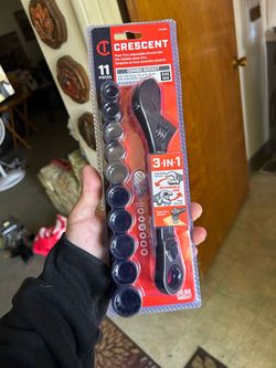 Crescent wrench with sockets 11 piece set