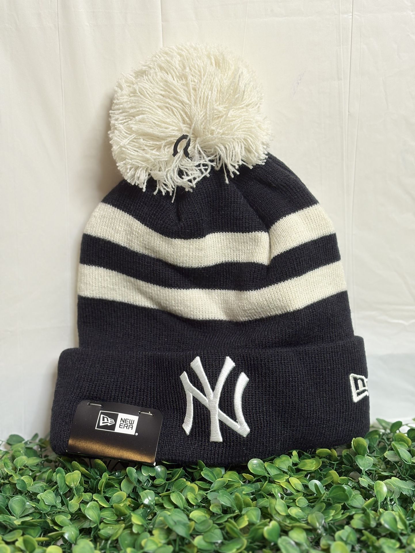 New York Yankees Striped Knit Beanie 