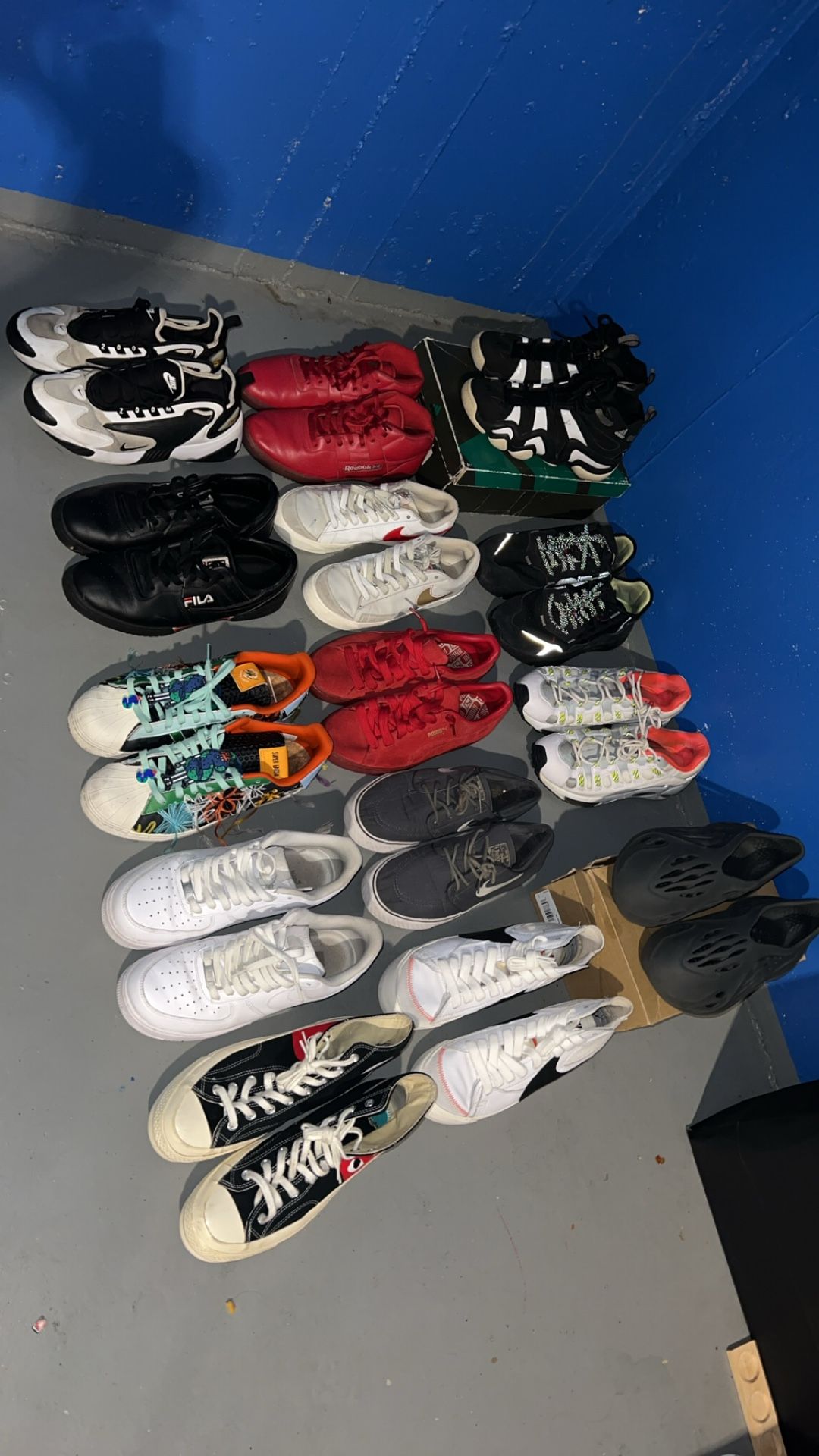 Shoes Nike Puma Yeezy Adidas