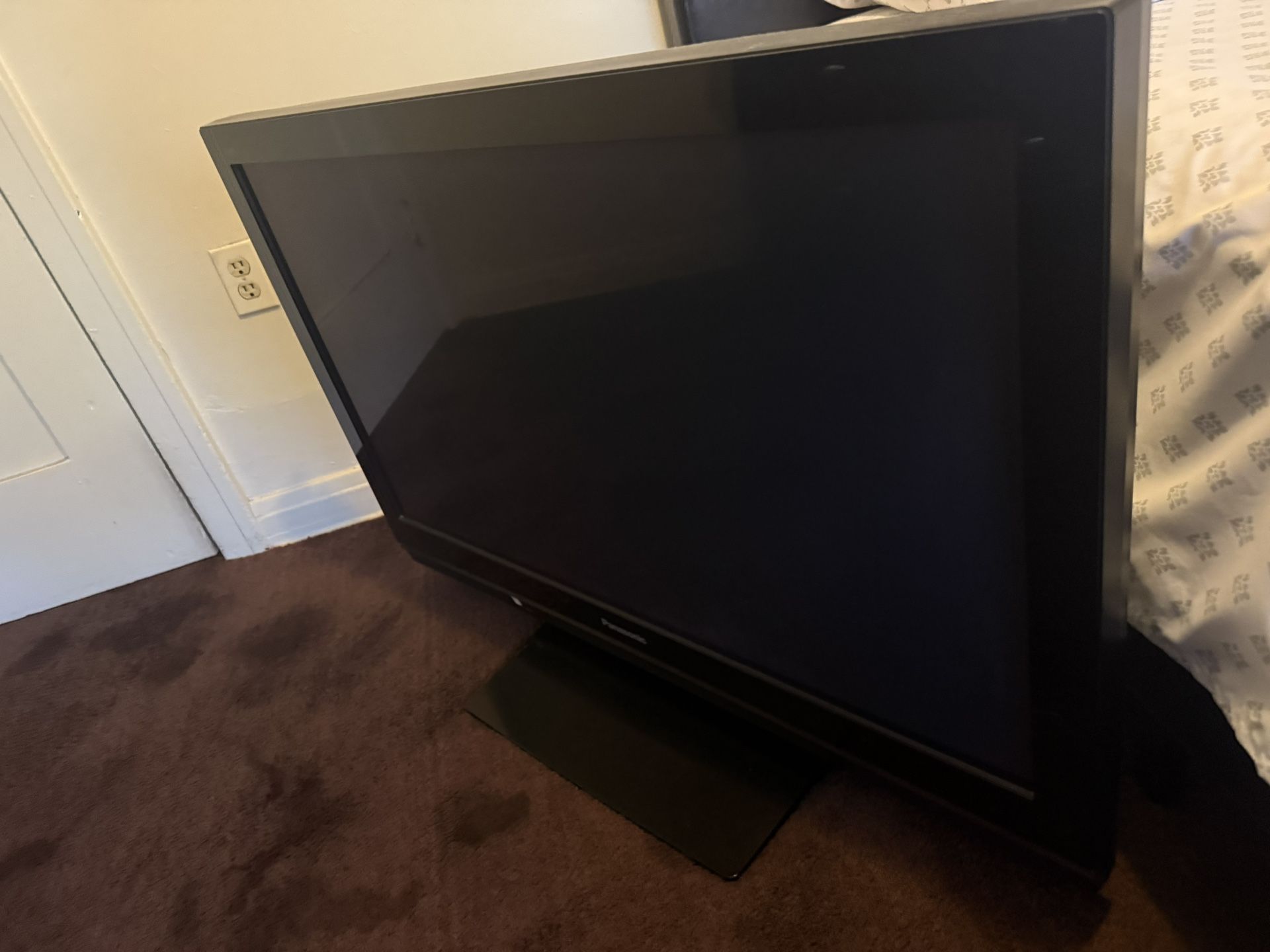 TV 42 Inch Panasonic