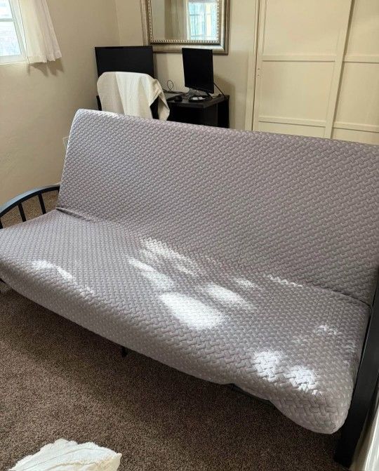 Futon And Full Size  Memory Foam Mattress 