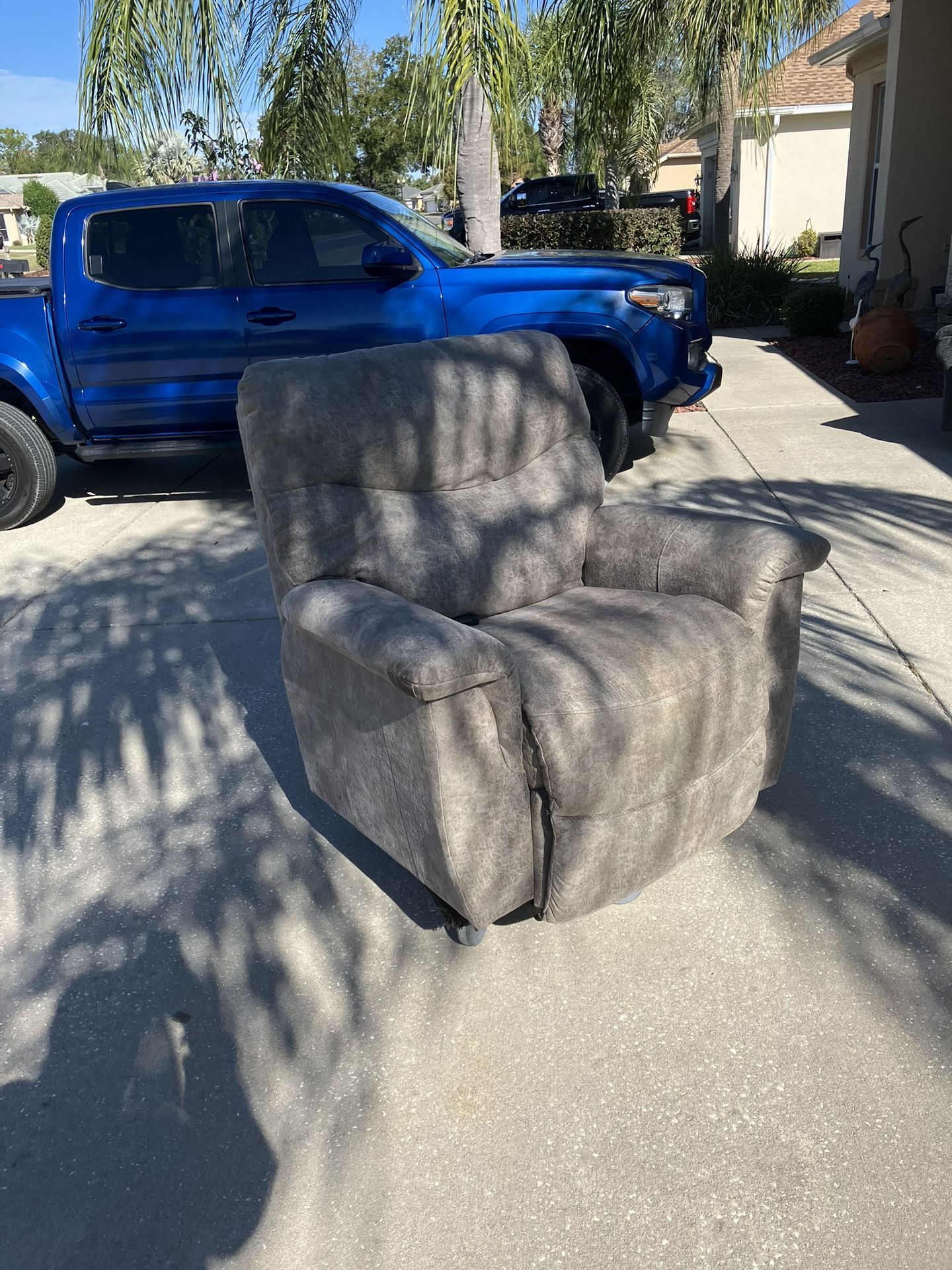 Lift Chair/Recliner