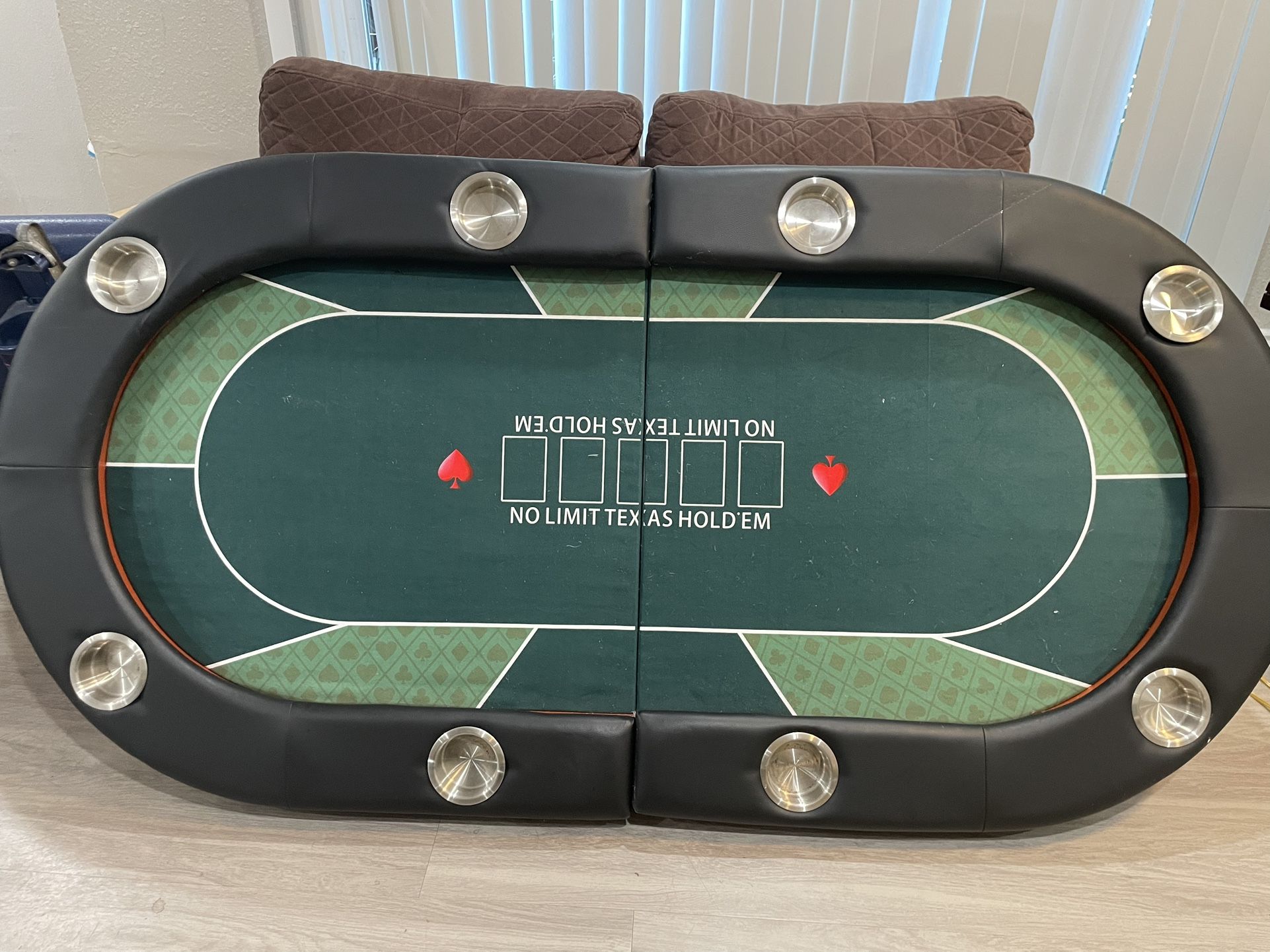 Poker Table