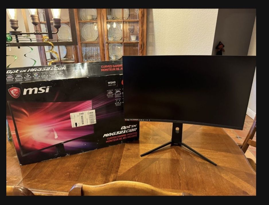 MSI Optix MAG321CQR 31.5" Full HD RGB LED Non-Glare Adjustable Curved Gaming
