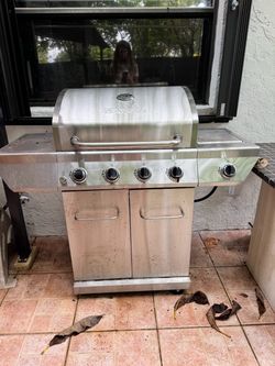 Stainless-steel gas grill