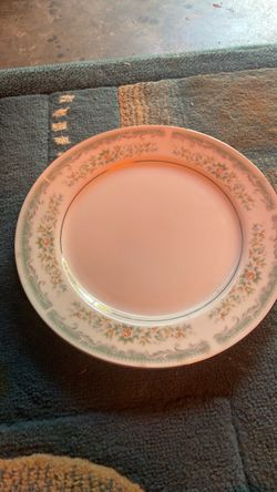 Roseville   Dish Plates  Fine China   Best offer