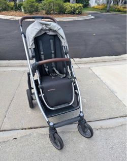 UPPAbaby Cruz Stroller – Excellent Condition