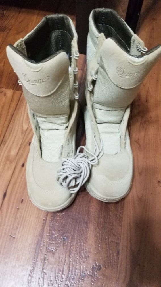 Tan Danner GTX (Gore Tex)