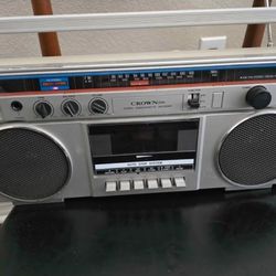 Vintage CROWN Boom Box 80s Cassette Player Radio