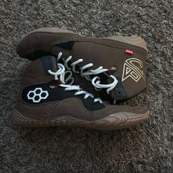 Rusis wrestling shoes