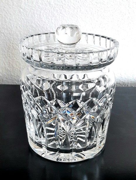 WATERFORD CRYSTAL LISMORE BARREL IN PERFECT CONDITION