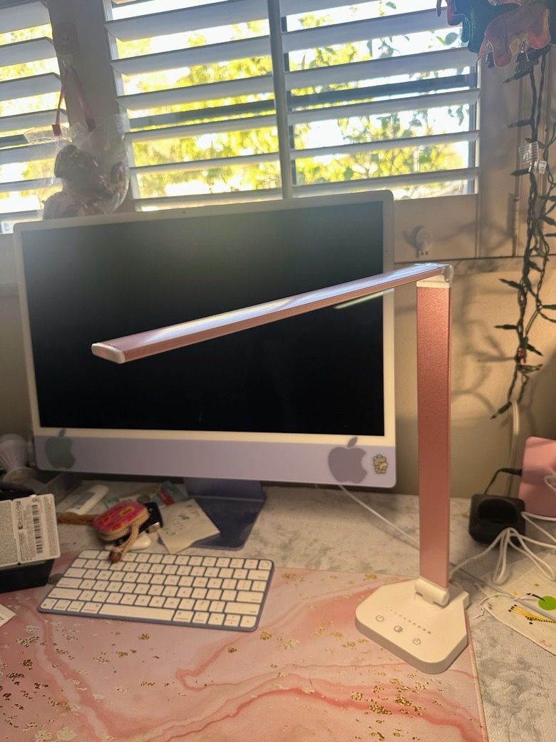 Desk lamp adjustable (read description)
