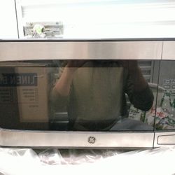 Microwave Oven 