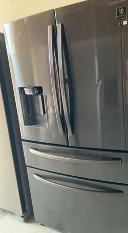 Samsung 4-Door Black Fridge
