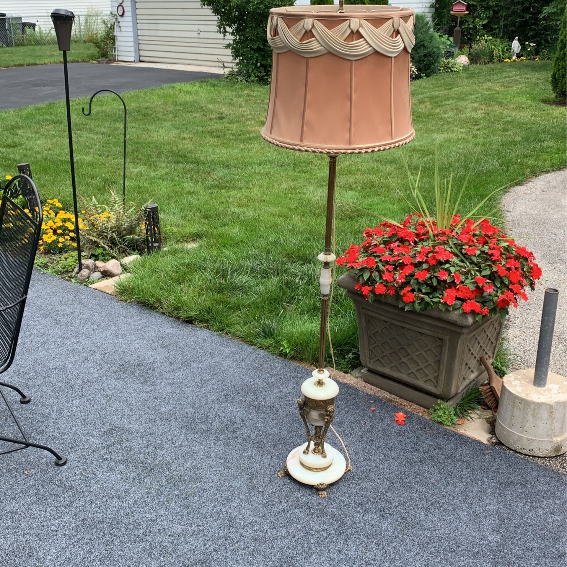 Antique Marble Floor Lamp for Sale in Stickney, IL OfferUp