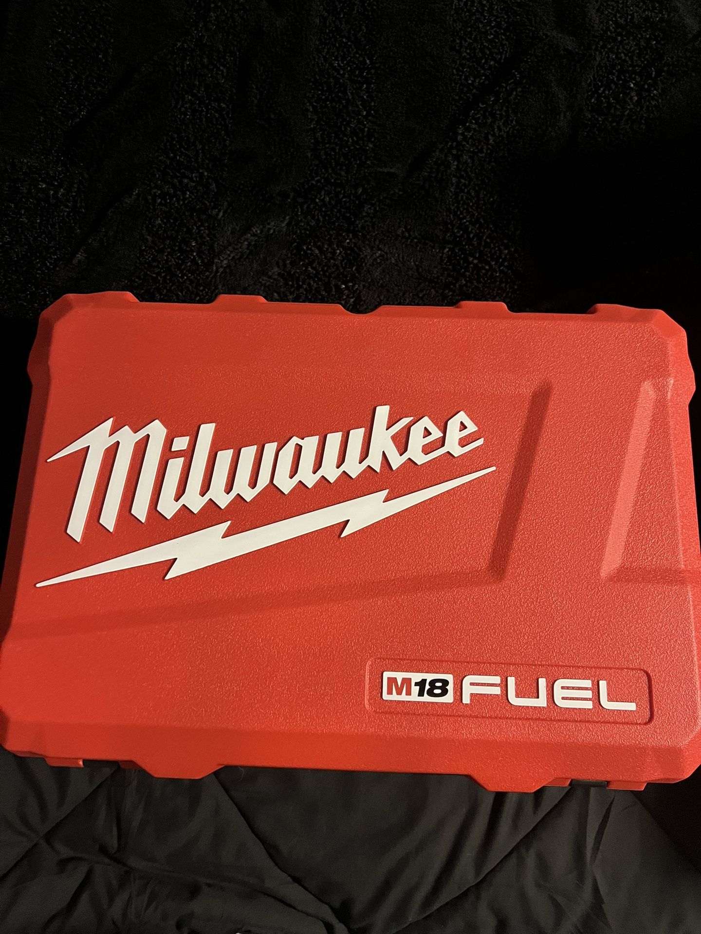 Milwaukee M18 Fuel Impact Drill + Batteries 