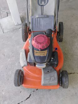 HUSQVARNA SELF PROPPED MOWER