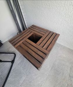 Wooden Slatted Coffee Table with Center Opening