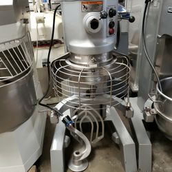 Used Hobart H-600T -  60 Quart Mixer With Bowl Guard N 
