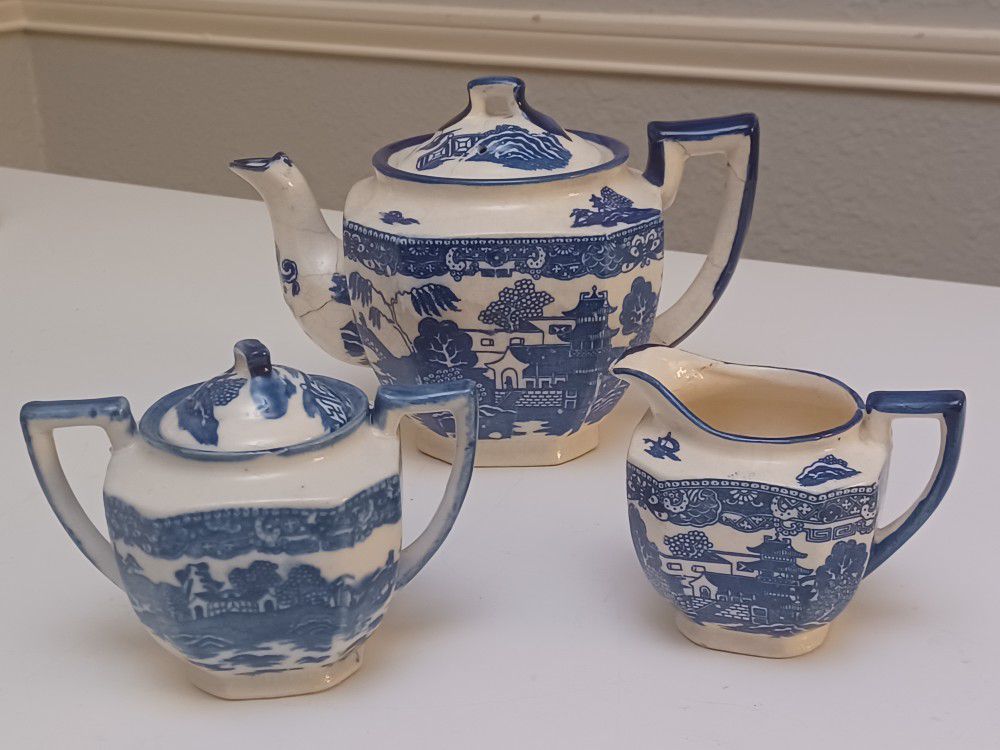 Antique Japanese Blue Willow Tea Set