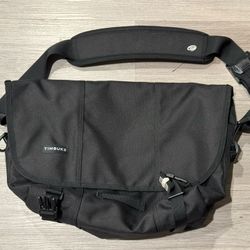 Timbuk2 Classic Messenger Bag Medium Size