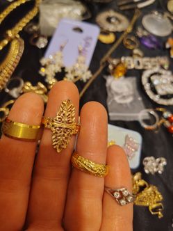 Jewelry lot