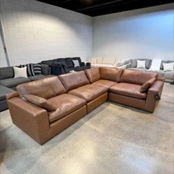 [EXCLUSIVE] Emilia 4-Piece Caramel Leather Sectional