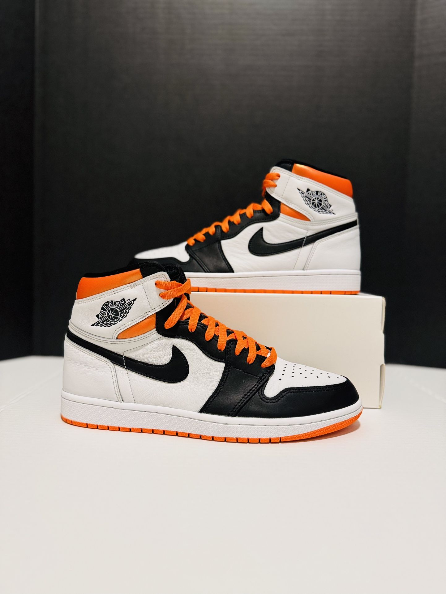 Jordan 1 Retro High Electro Orange