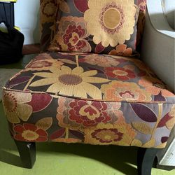 Entry Chair