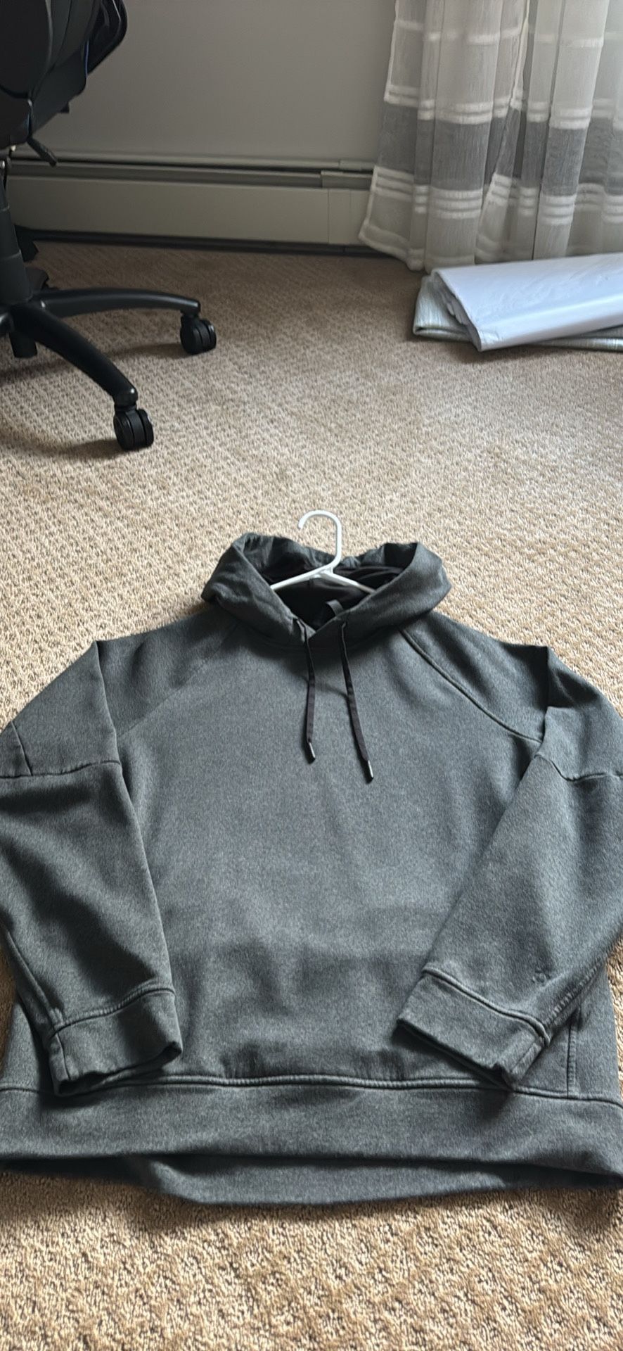 Men's Lululemon Gray Sweatshirt