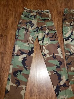 Pantalones militares