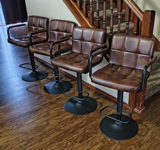 Like New Furnimart 4× Swivel / Adjustable Bar Stools