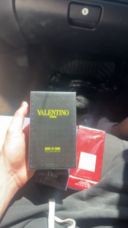 Valentino Yellow Dream Cologne