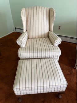 Queen Anne Upholstered Chair with Foot Rest - Ottoman