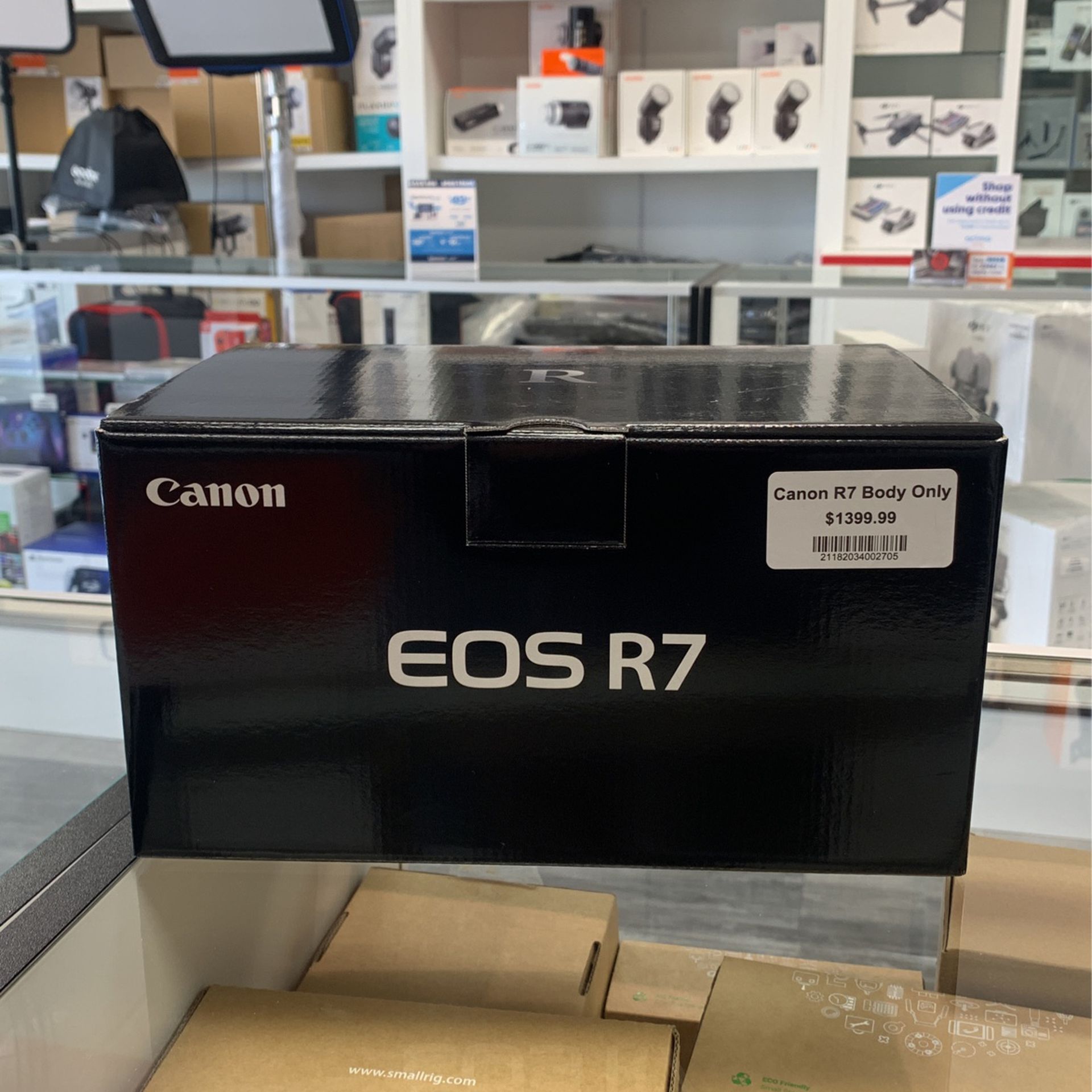 Canon R7 Body Only 