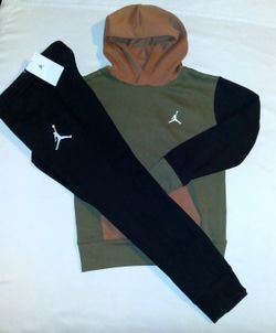 Jordan Boys Youth 2pc Hooded Jogger Set- Small 