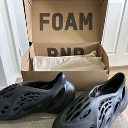 Adidas Yeezy Foam RNR Size 10 New 
