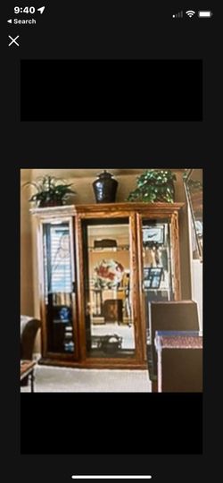 Beautiful Oak Curio