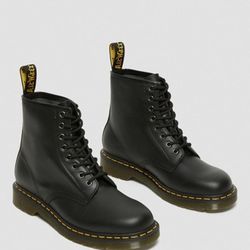 Dr Martens 1460 Nappa Leather Lace Up Boots in Black (Narrow)