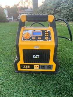 CAT 1000-Amp Jump Starter with Air Compressor & Power Inverter