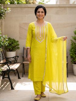 Women’s yellow 3 piece kurta set traditional
