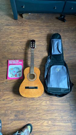 Lucida junior acoustic guitar