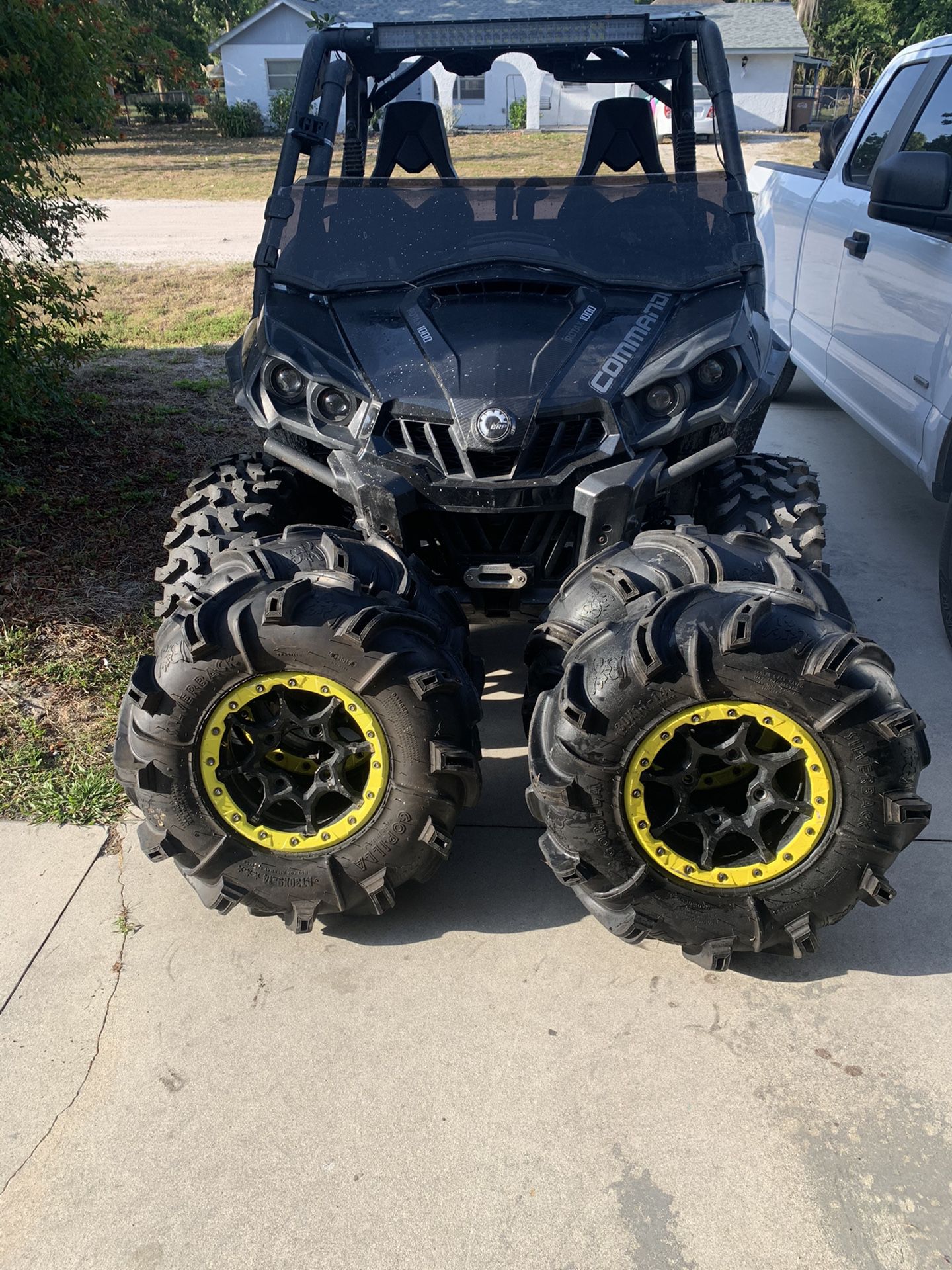 Can-Am Maverick wheels And Mud Tires