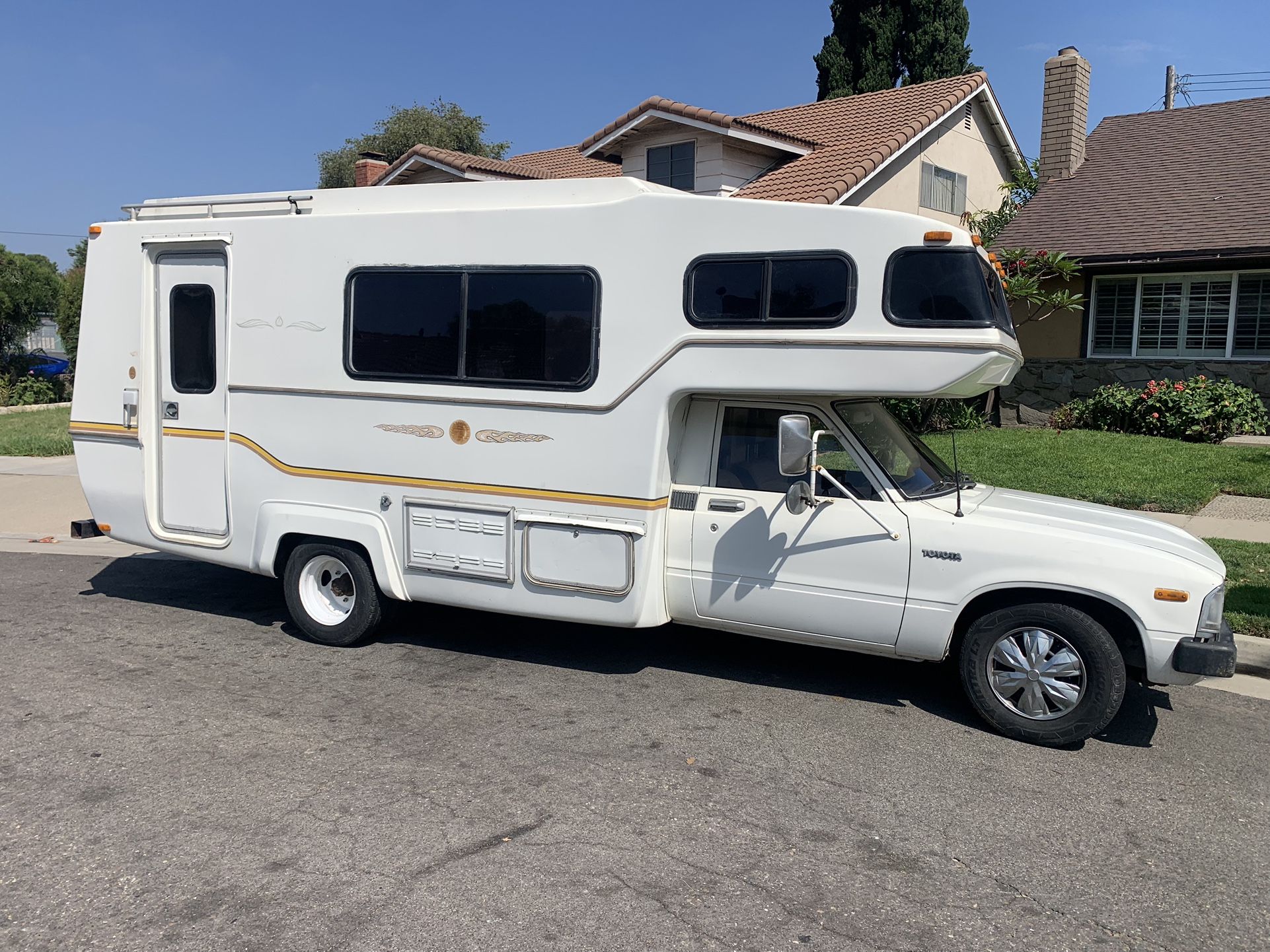 1983 Toyota Sunrader Motorhome