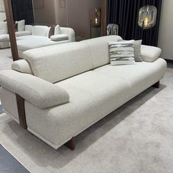 Modern loveseats / Livingroom furniture/ same day delivery / no credit needed