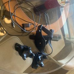 2 HTC Vive 3.0 Trackers With Waist Strap And Feet Straps And Comes With Dongles
