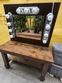 Table and Makeup mirrors with lights