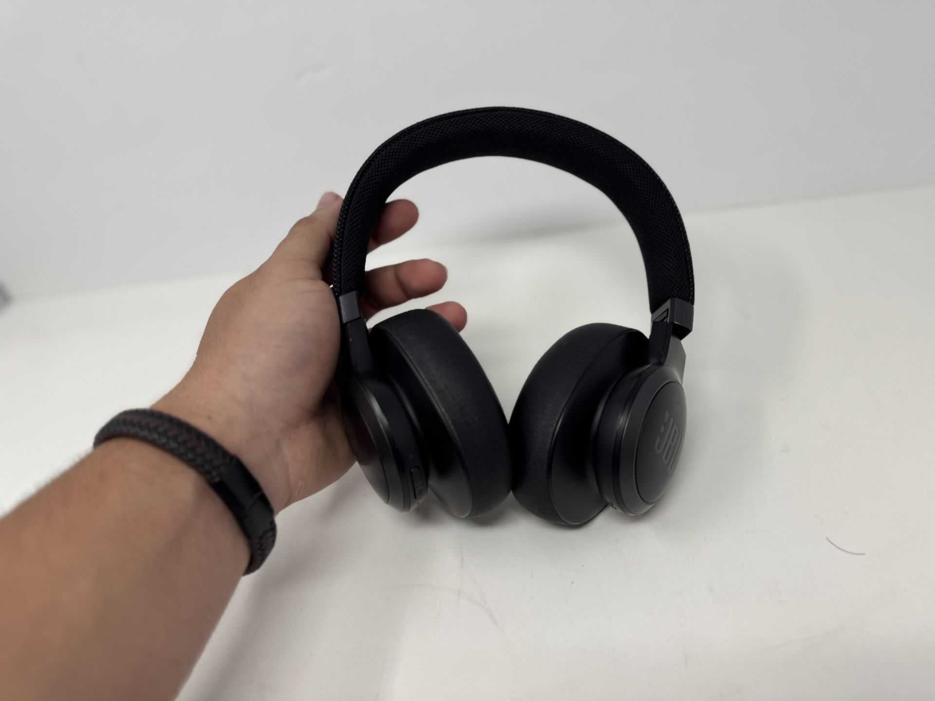 JBL Live 660NC Wireless Headphones 