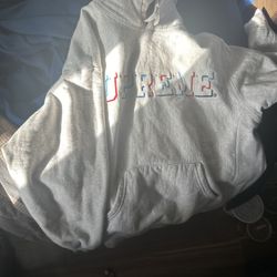 Supreme Hoodie 