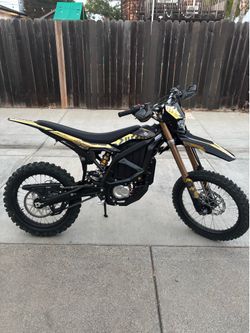 2025 Surron Ultra Bee BARELY USED
